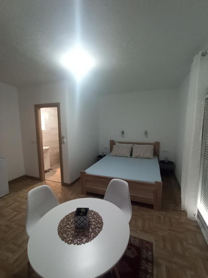 Lastva Holliday Rooms Budva Buitenkant foto