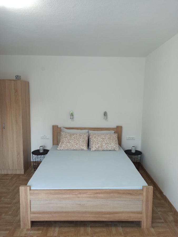 Lastva Holliday Rooms Budva Buitenkant foto