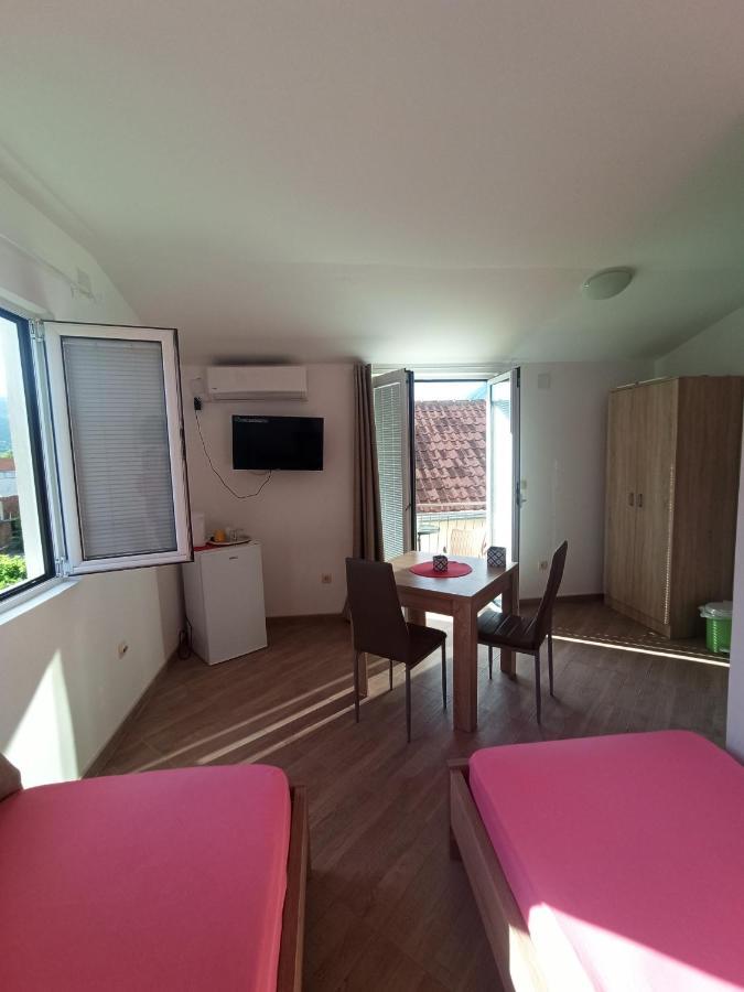 Lastva Holliday Rooms Budva Buitenkant foto
