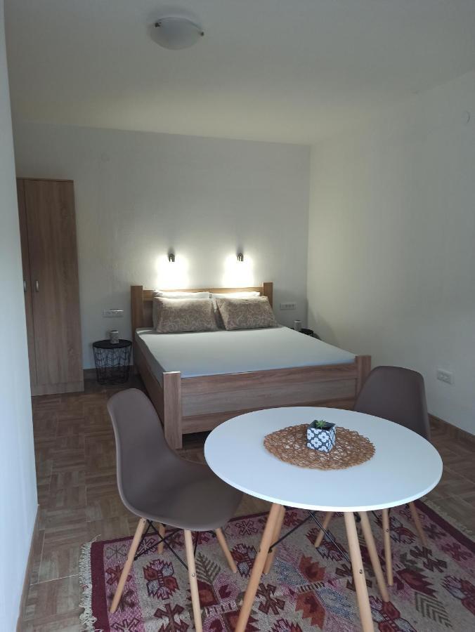 Lastva Holliday Rooms Budva Buitenkant foto