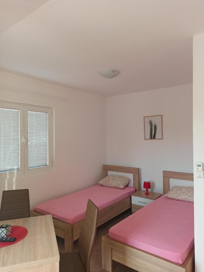 Lastva Holliday Rooms Budva Buitenkant foto