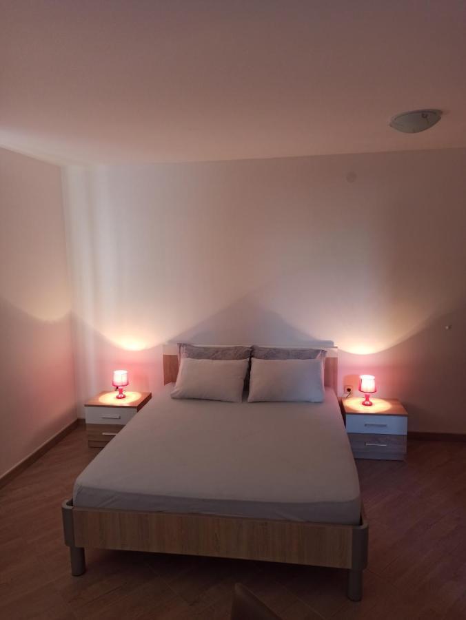 Lastva Holliday Rooms Budva Buitenkant foto